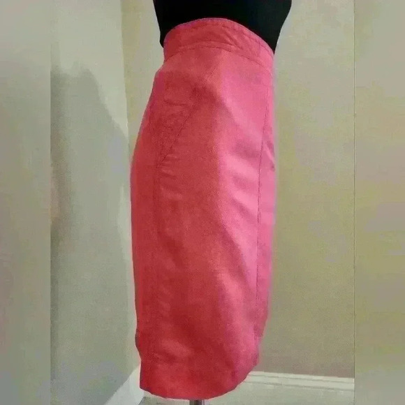 Ann Taylor pink pencil skirt - Picture 6 of 6